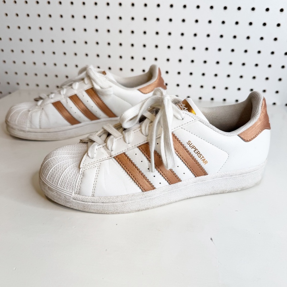 Adidas Originals‎ | Superstar White Copper Sneakers — Shell Toe Shoes Sz. 6